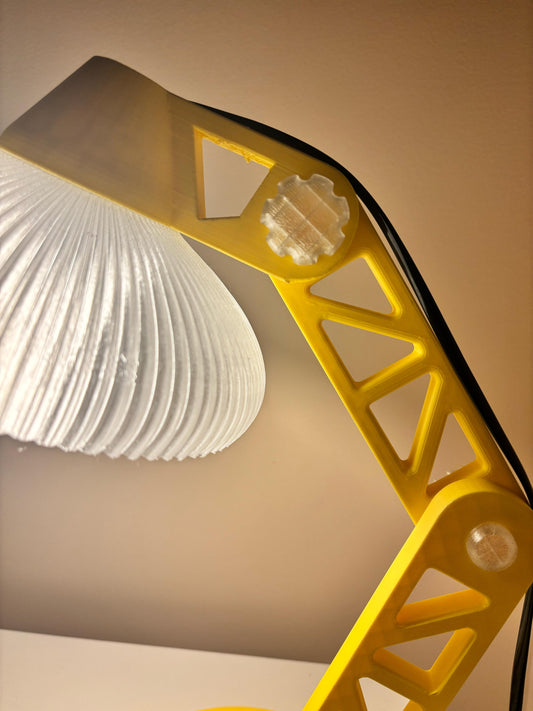 LumiCrane Table Lamp
