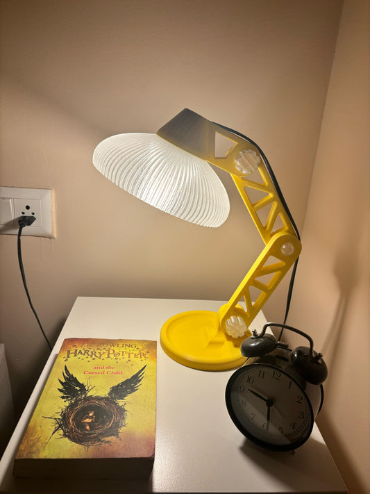 LumiCrane Table Lamp